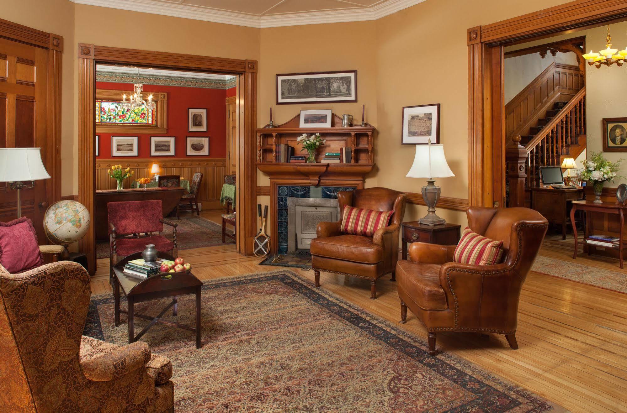 Lang House On Main Street Bed & Breakfast Burlington Luaran gambar