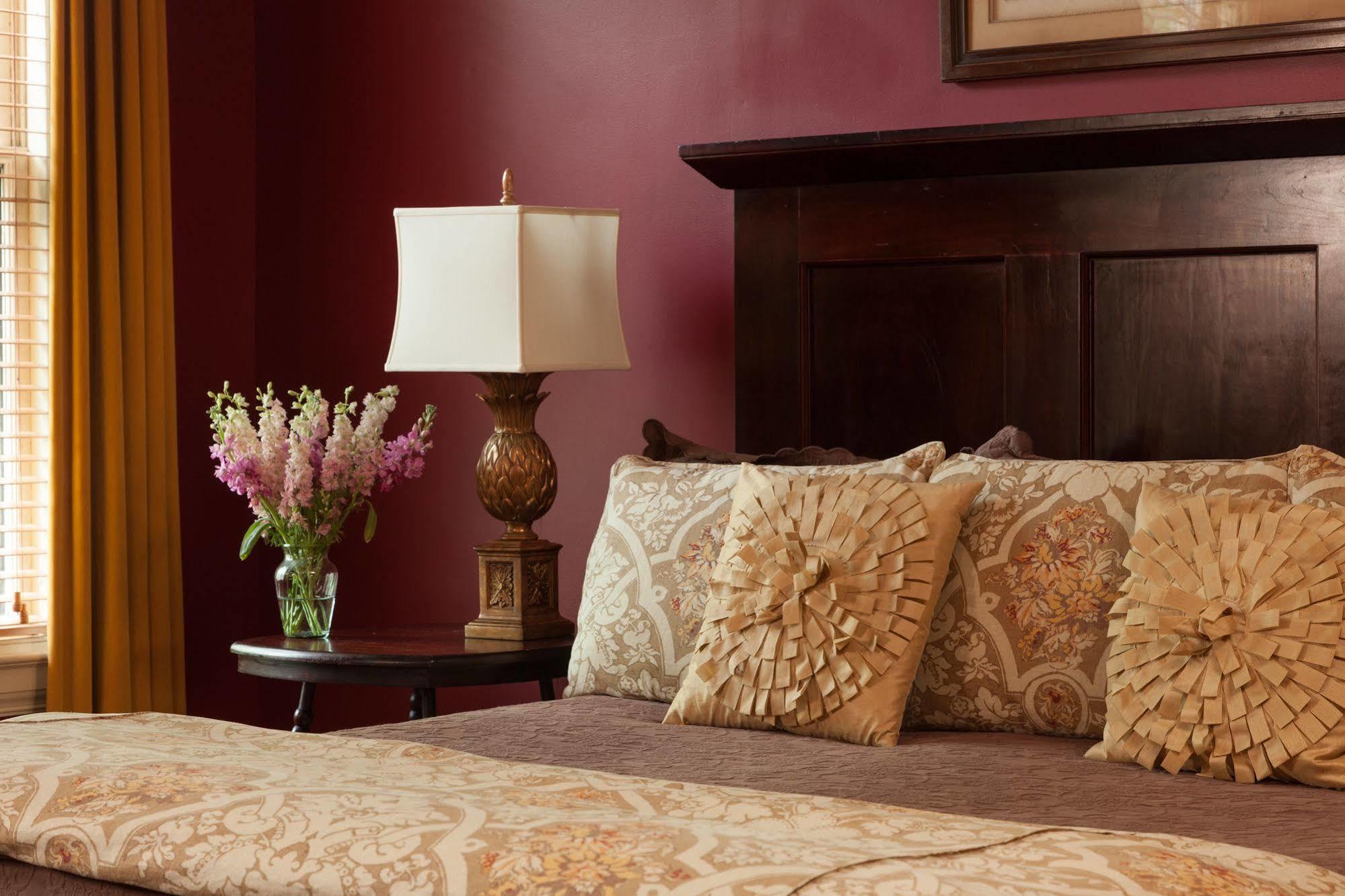 Lang House On Main Street Bed & Breakfast Burlington Luaran gambar