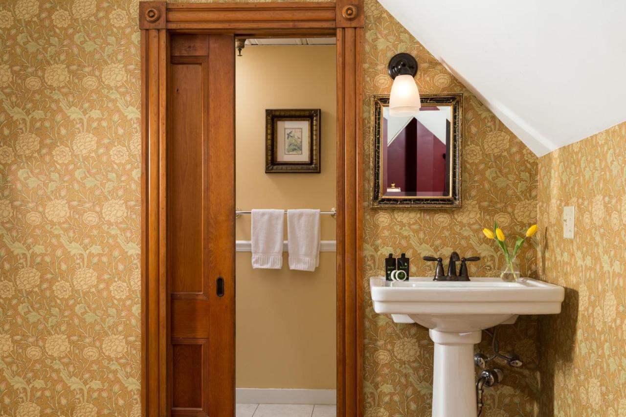 Lang House On Main Street Bed & Breakfast Burlington Luaran gambar